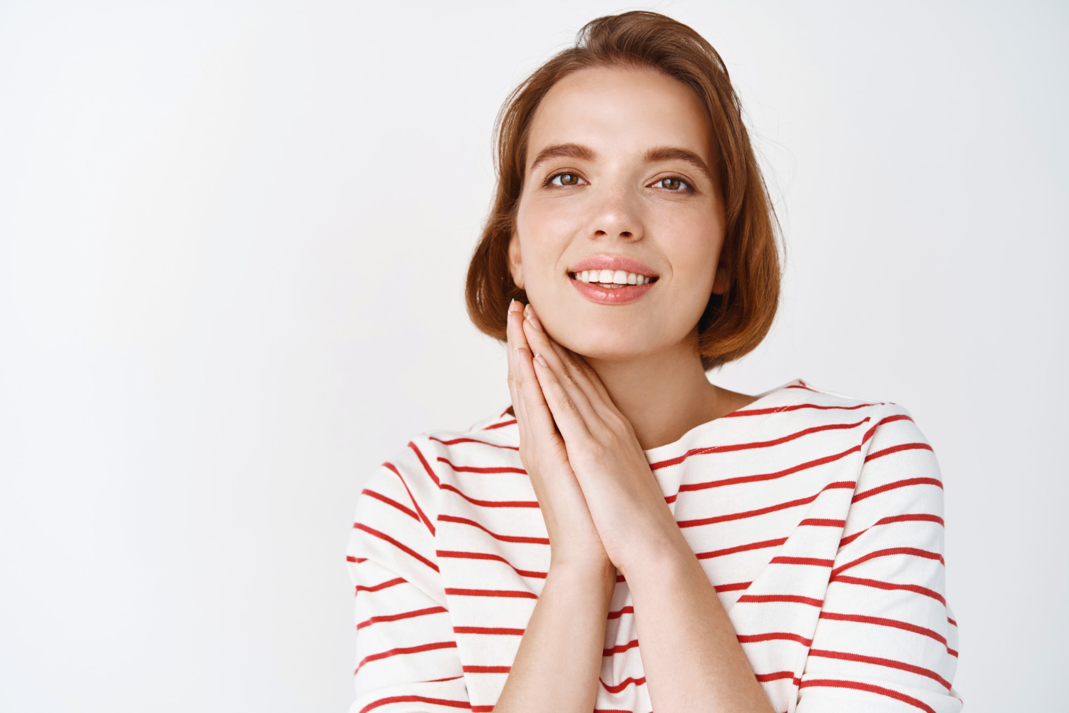 Clean and sterile treatment room for mole and skin tag removal at Donya Medical Spa